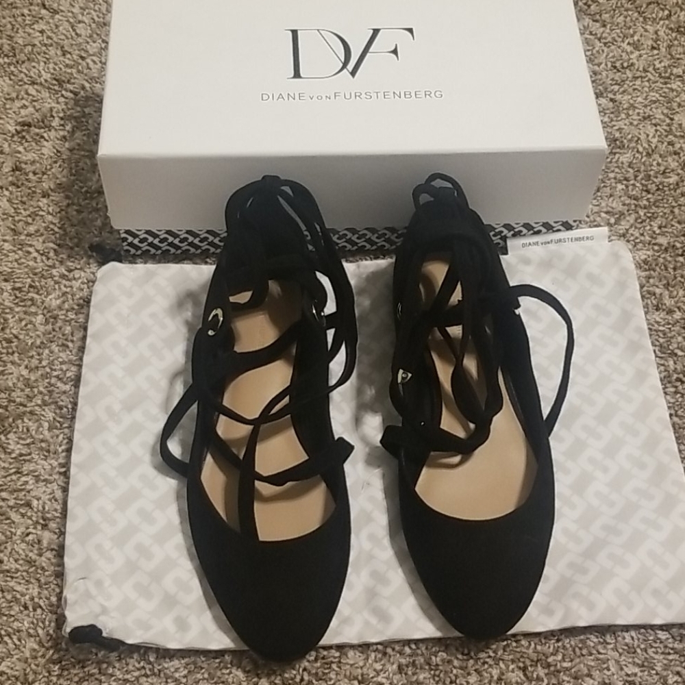 Diane Von Furstenburg flats 8.5